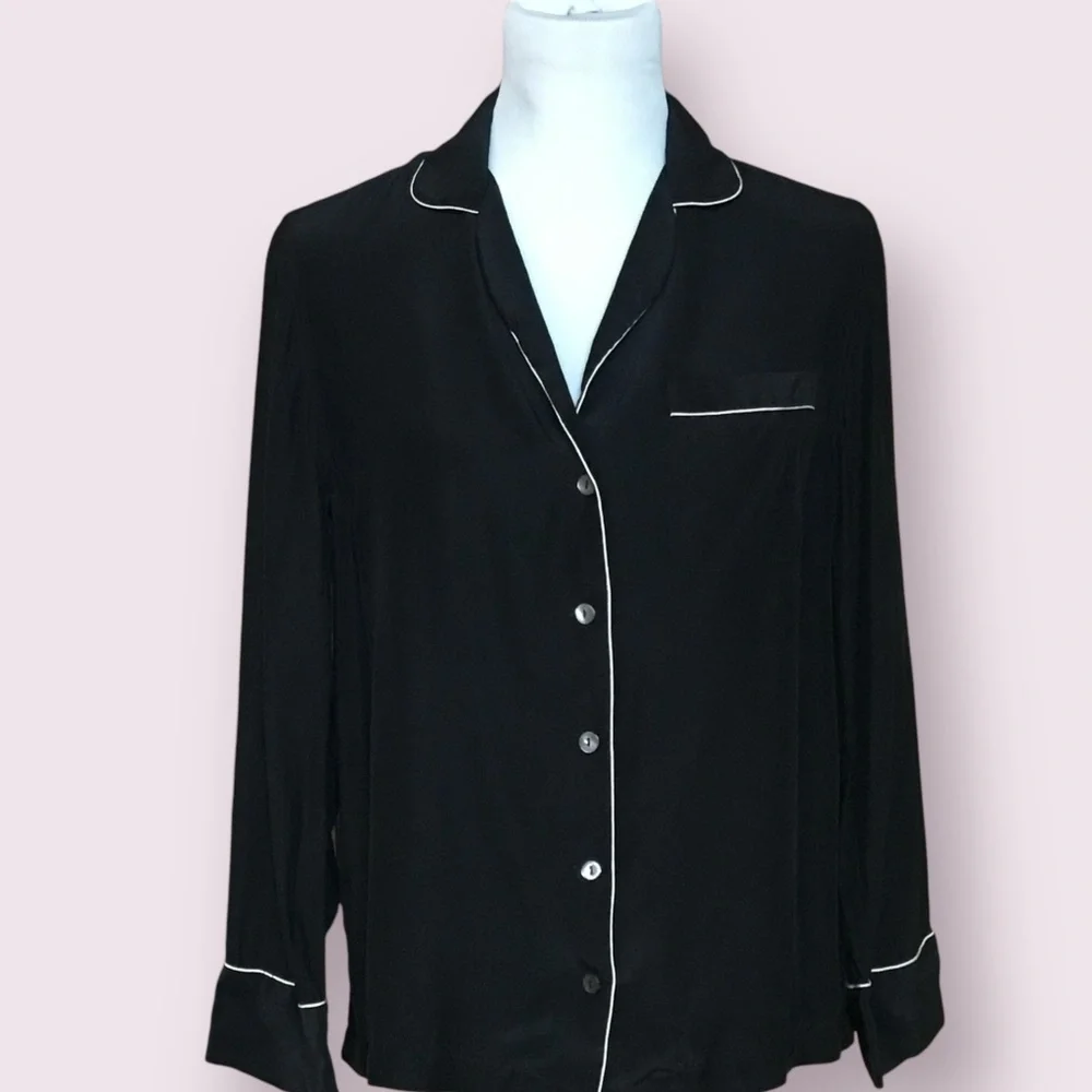 Kiki De Montparnasse good preloved